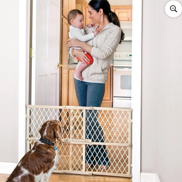 NWOT’s Evenflo Wooden Expandable Baby Gate 2 for 1 Deal! - Picture 5 of 7